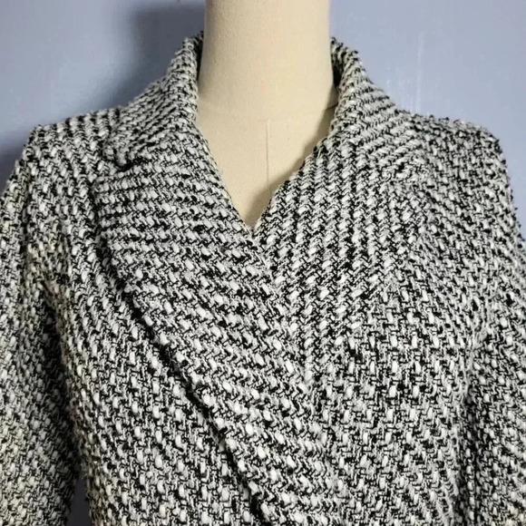 Unbranded Black White Classic Gold Button Up Blazer with Shoulder Pads - Picture 2 of 10